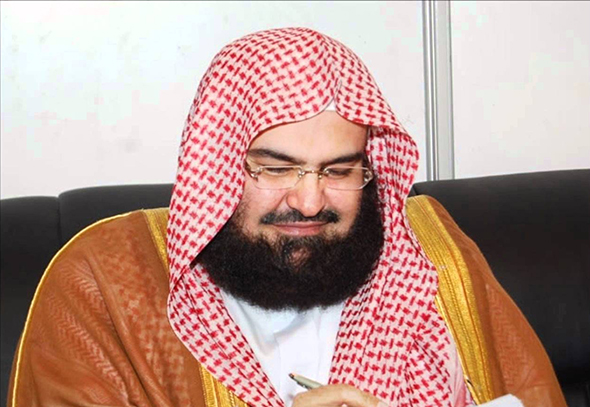 Annesi Beddua Etti, Kabe`ye İmam Oldu!