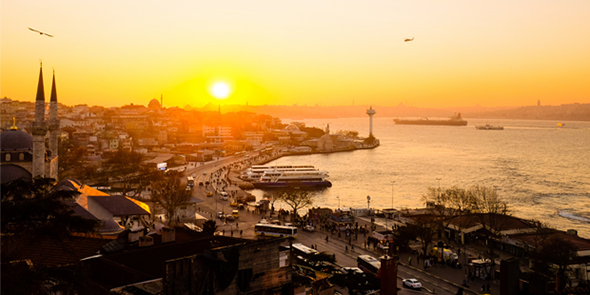 Üsküdar`ın Yaşlıları Gibi Yaşlanabilmek...