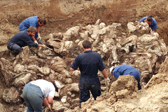 Srebrenica Katliamcısının Günlüğünden de Kan Damlıyor