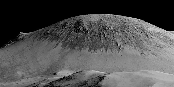 Mars`ta Sıvı Su Bulundu!