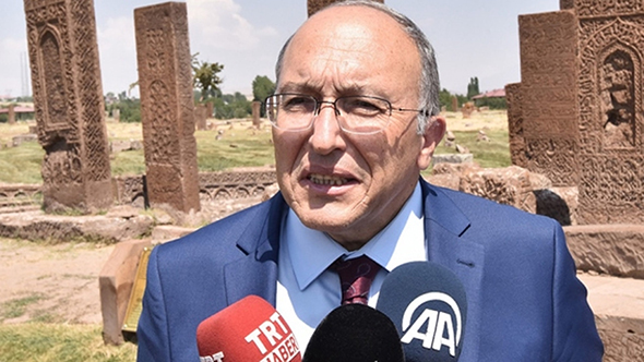 Büyük Bir Kültür Adamını Kaybettik