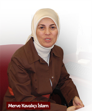 Kadınlıktan Önce Kulluk Görevimiz Var