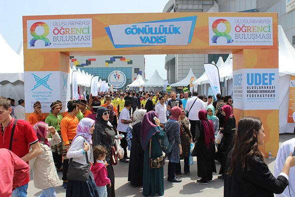 Dünya Gençleri GENÇ`le Buluştu