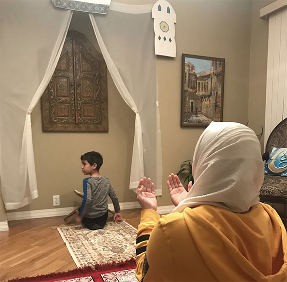 Winnipegli Elbakri Kardeşler, Camiyi Evlerine Taşıyor