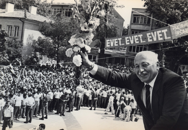 Erbakan Hocayı Anacaklar. Davetlisin!