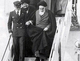 Humeyni İnkilabı Bir `Hiç` Uğruna Yaptı!