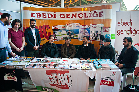 Genç Dergi Fuarda 1 Lira Kâr Etti