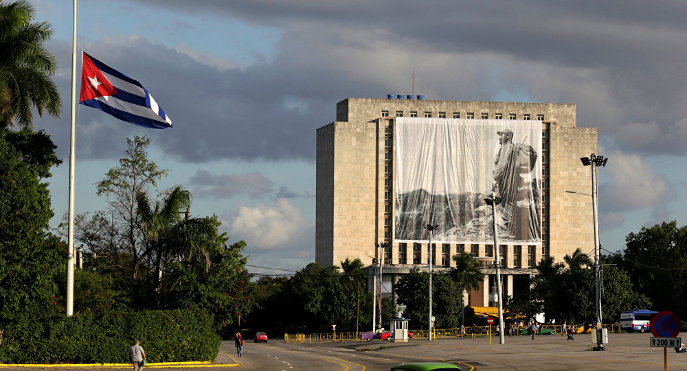 Fidel Castro Bizim Neyimiz Olur?