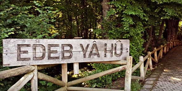 Edebin Olsun ki Ciddi Ol!