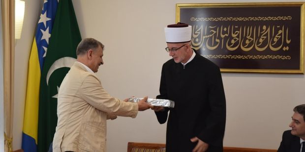 Kur`an Yürekleri Birleştiriyor