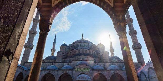 Hem Kendileri Yandılar Hem de Dinleyenleri Yaktılar